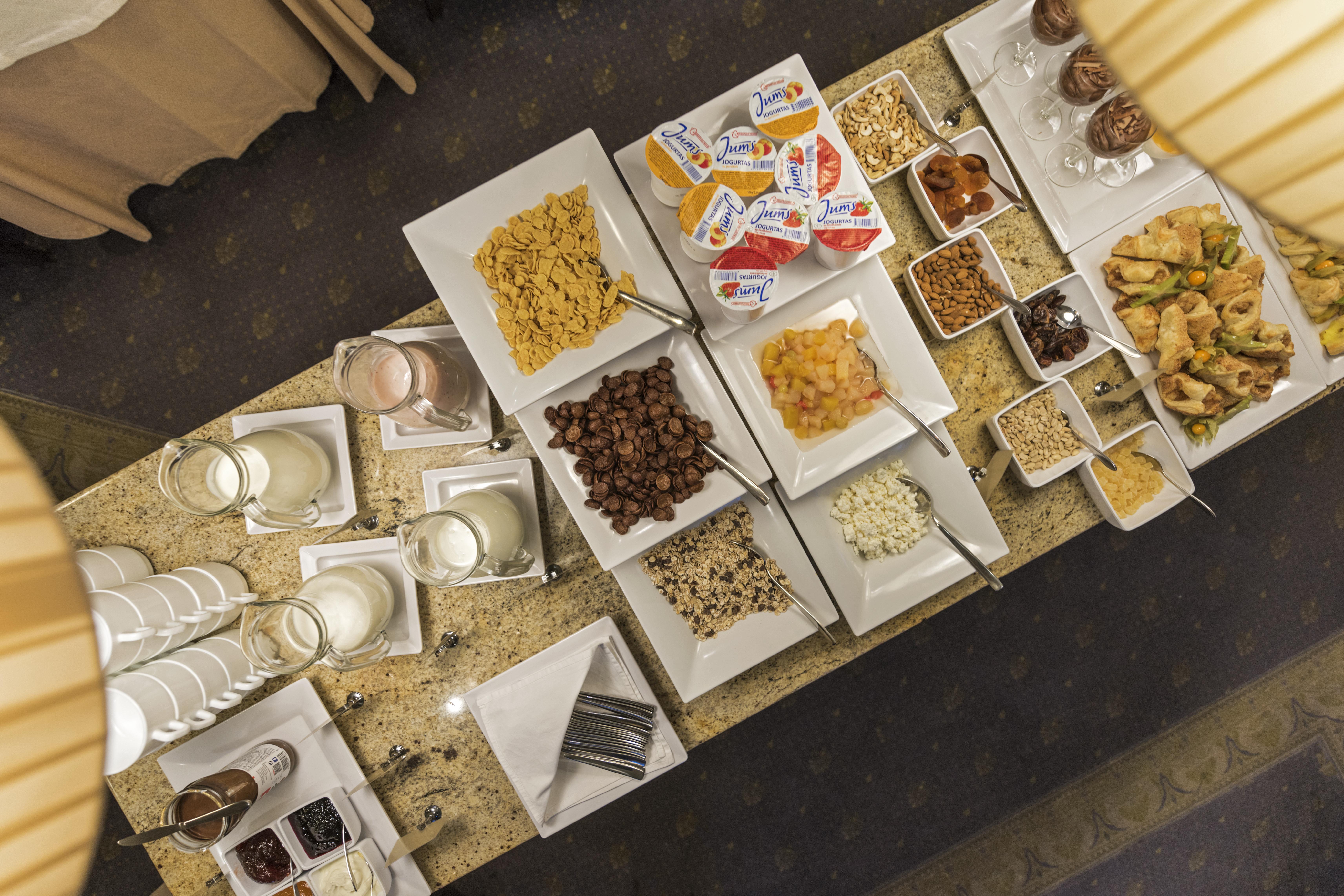 Congress Hotel 4*
